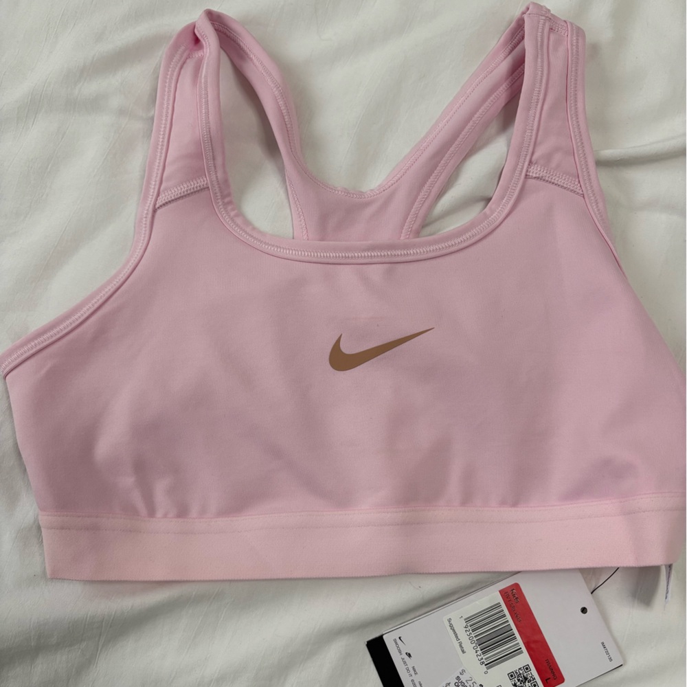 Nike Black and White Tag